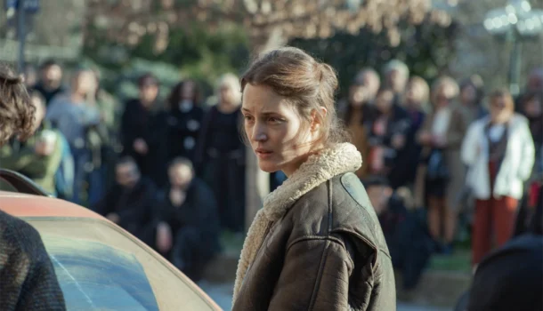 Inspired by the nihilism and absurdism of Samuel Beckett, this Netflix film will keep you in a trance for 108 minutes